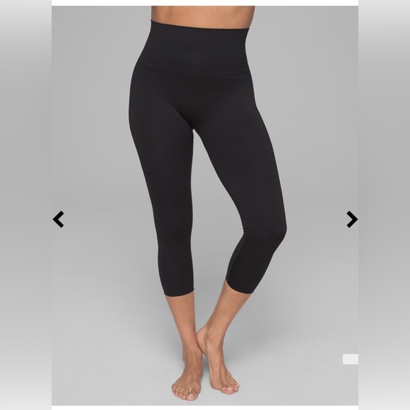 Soma Slimmingng High Wasted Cropped Legging Black Shapewear Size L Tummy Control - Picture 1 of 7